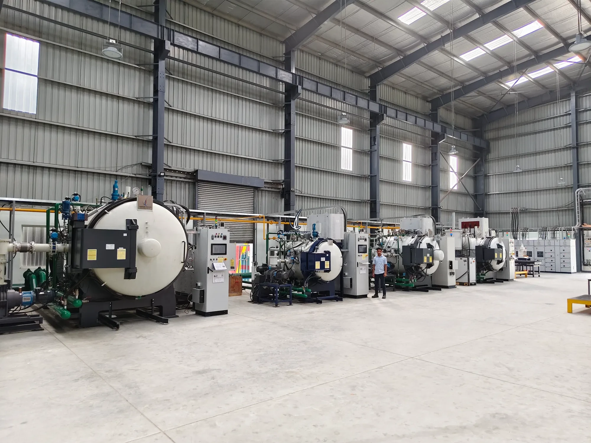 Vacuum furnace equipment at Noida vacuum heat treatment unit